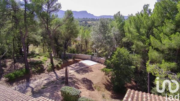 Maison à vendre 5 pièces 164 m² Pourrières