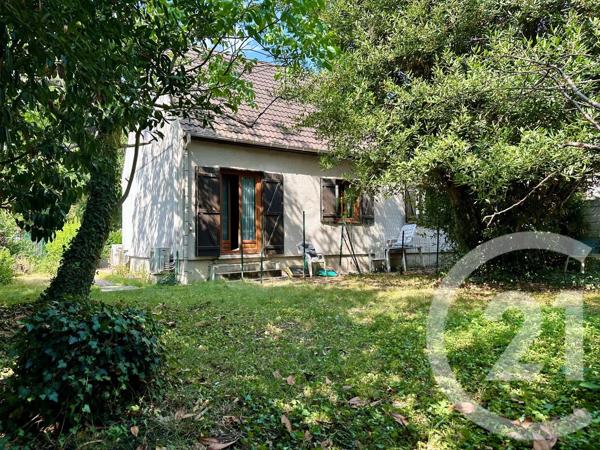 Maison à vendre  6 pièces - 114 m 2   LE PLESSIS TREVISE  - 94