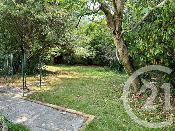 Maison à vendre  6 pièces - 114 m 2   LE PLESSIS TREVISE  - 94