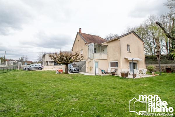 Vaste maison rénovée sur jardin