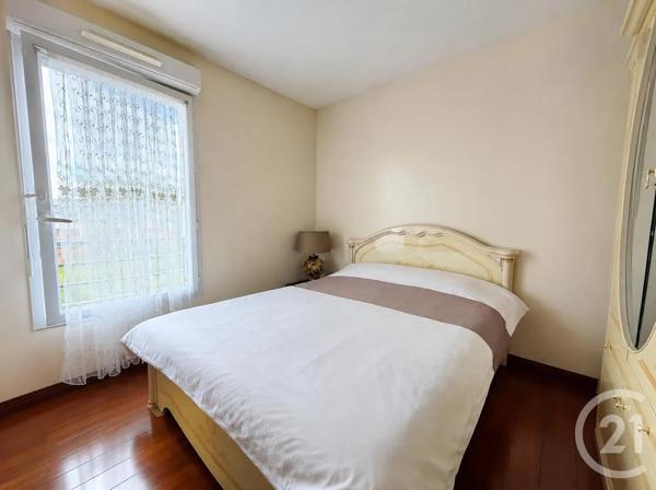 Appartement F3 à vendre  3 pièces - 55 m 2   LA PLAINE ST DENIS  - 93