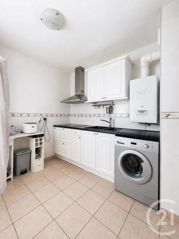 Appartement F3 à vendre  3 pièces - 55 m 2   LA PLAINE ST DENIS  - 93