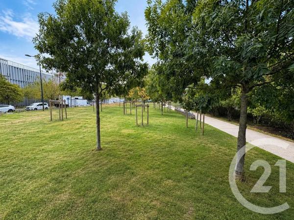 Appartement F3 à vendre  3 pièces - 55 m 2   LA PLAINE ST DENIS  - 93