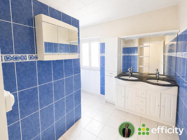 Immeuble
         10 pièces
        - 532 m² Exclusivité 321 000 € *