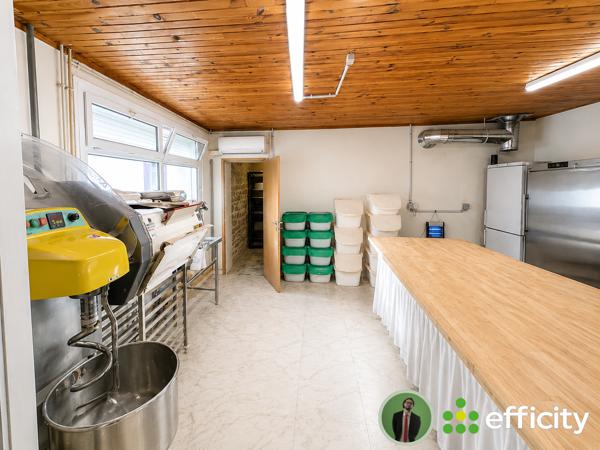 Immeuble
         10 pièces
        - 532 m² Exclusivité 321 000 € *
