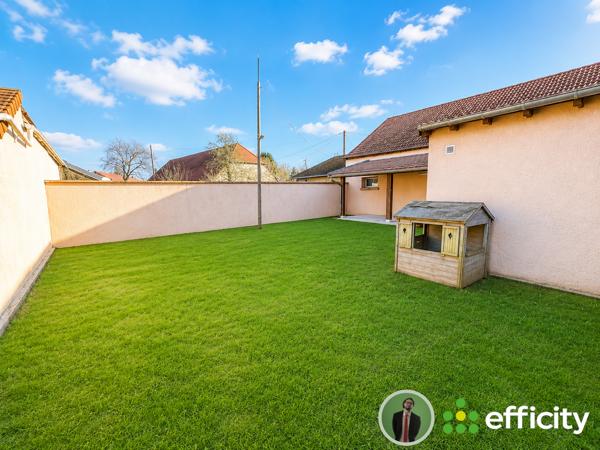 Immeuble
         10 pièces
        - 532 m² Exclusivité 321 000 € *