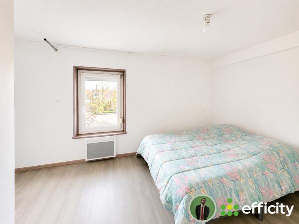 Immeuble
         10 pièces
        - 532 m² Exclusivité 321 000 € *