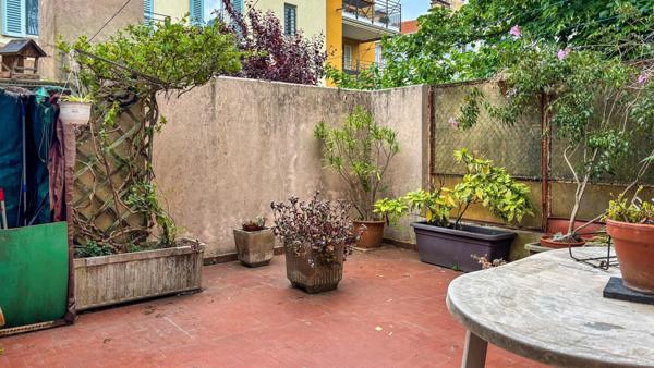 Maison de ville avec grand atelier