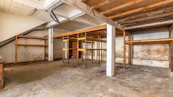 Maison de ville avec grand atelier