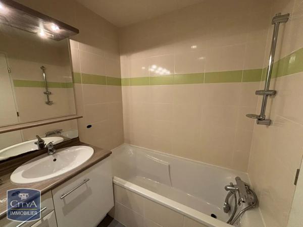 Maison à louer 4 pièces 112.9m² Châteauroux (36000)