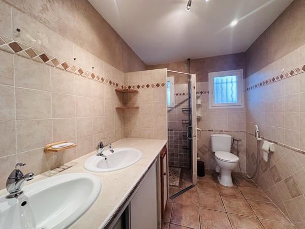 Solaro (20240) Villa T5 piscine garage