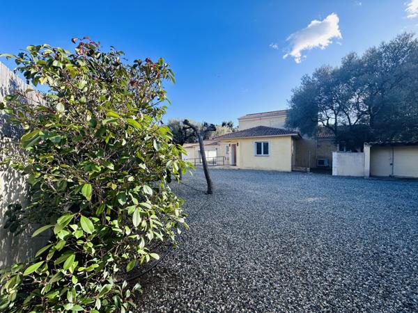 Solaro (20240) Villa T5 piscine garage