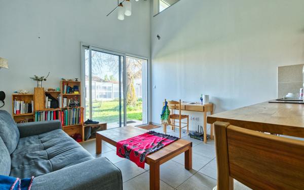 Maison à vendre    5 pièces • 191,92 m2 Pessac