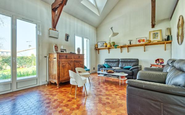 Maison à vendre    5 pièces • 191,92 m2 Pessac