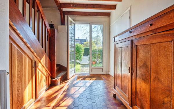 Maison à vendre    5 pièces • 191,92 m2 Pessac