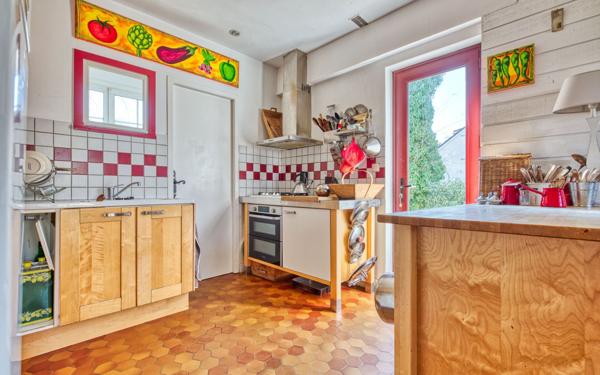 Maison à vendre    5 pièces • 191,92 m2 Pessac