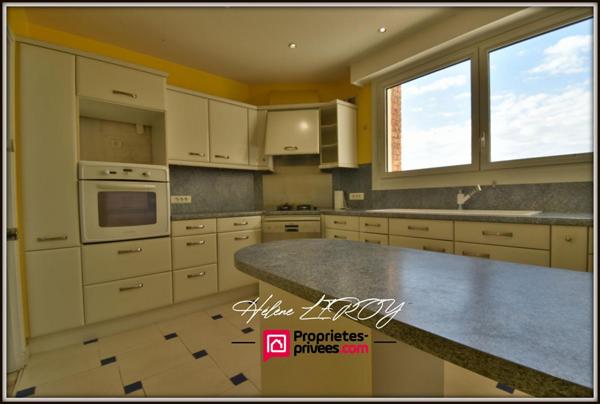 Grande demeure familiale avec vue panoramique sur Fécamp et la mer