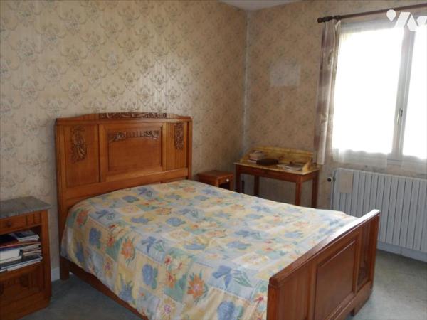 PAVILLON SUR SOUS-SOL SUR TERRAIN 665 M²