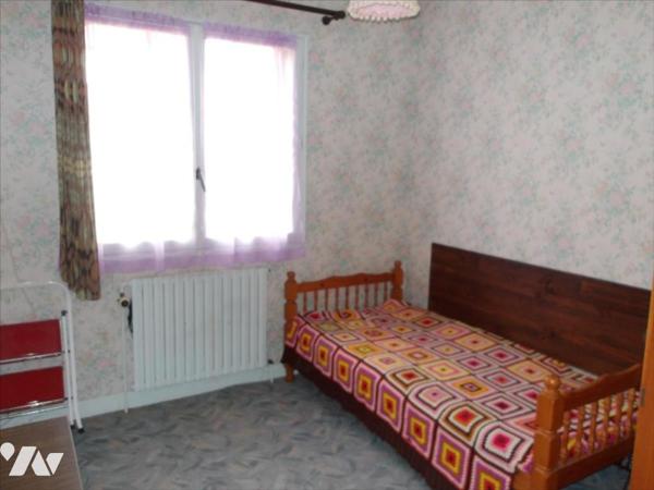 PAVILLON SUR SOUS-SOL SUR TERRAIN 665 M²