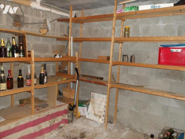 PAVILLON SUR SOUS-SOL SUR TERRAIN 665 M²