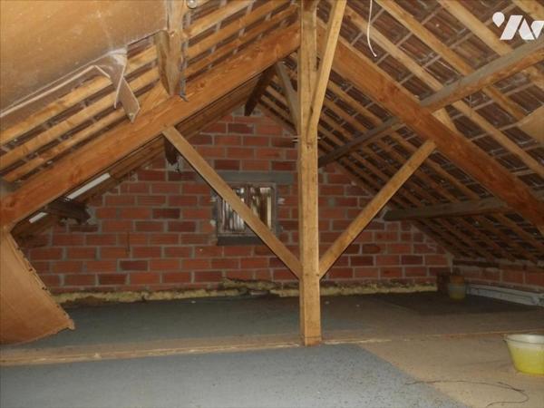 PAVILLON SUR SOUS-SOL SUR TERRAIN 665 M²