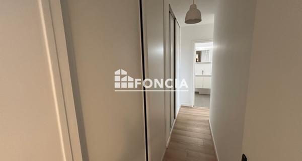 Location Appartement 2 pièces 47.42 m² - Villejuif 94800