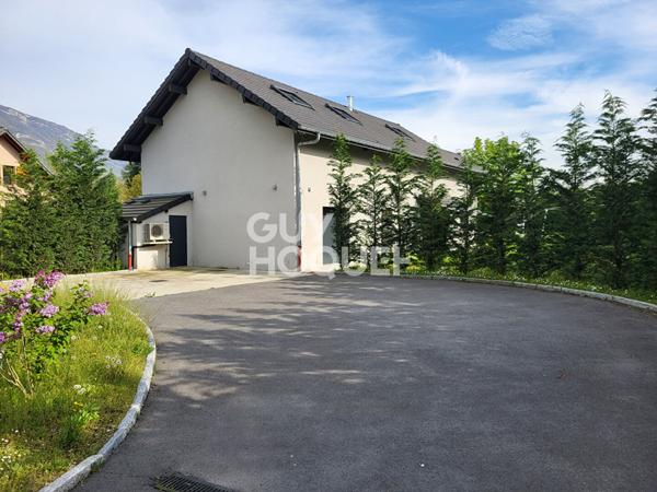 Maison de 154 m² - Challes les eaux