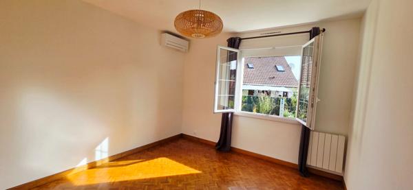 Maison de plain-pied avec jardin à Saint-Martin d'Étampes - Un véritable cocon familial !