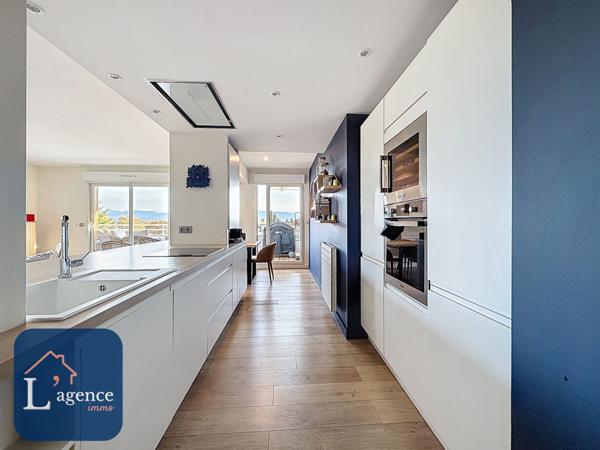 Appartement T4 100 m² – Balcon Avec Vue Sur La Chaîne Des Alpes – Garage – Parking Privatif – Divonne-les-Bains 01220