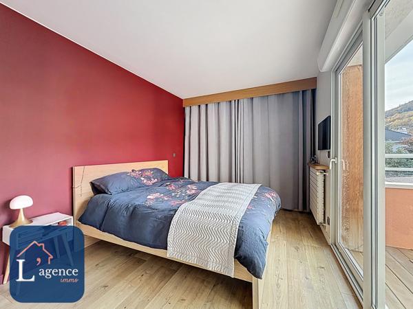 Appartement T4 100 m² – Balcon Avec Vue Sur La Chaîne Des Alpes – Garage – Parking Privatif – Divonne-les-Bains 01220