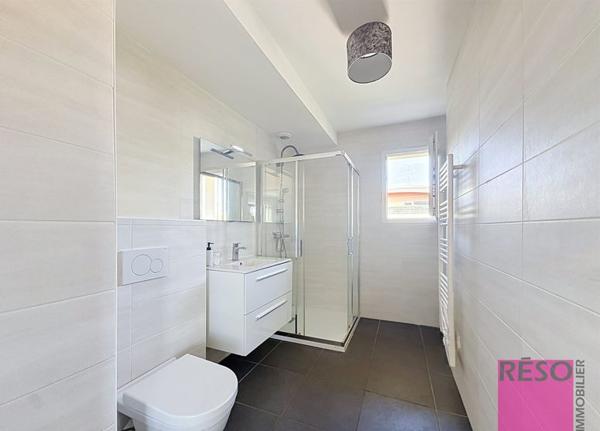 Beau T2 de 49,88 m² – Double exposition – Garage