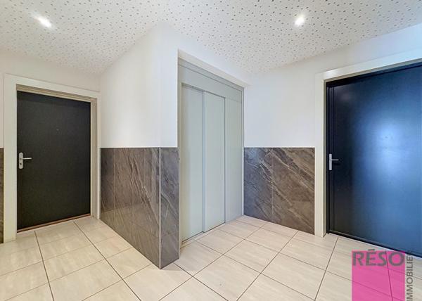 Beau T2 de 49,88 m² – Double exposition – Garage
