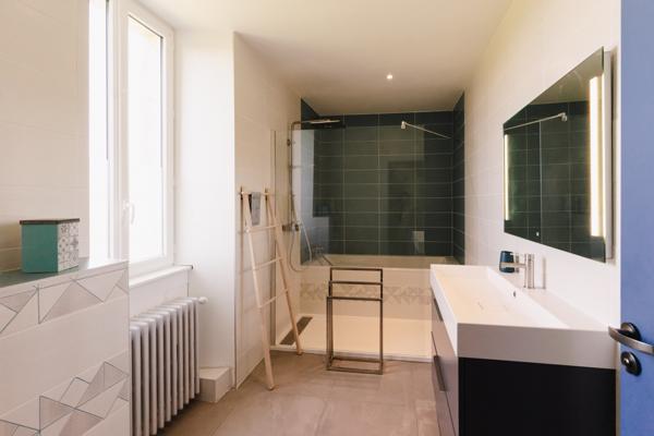 Caen (14000) Domaine de 476m2 - Terrain 9 800m2