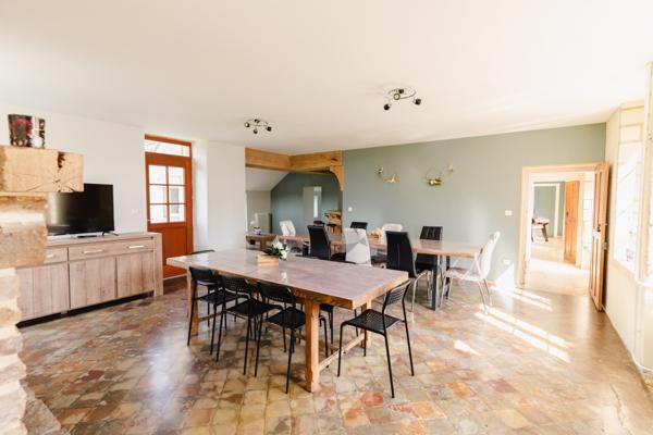 Caen (14000) Domaine de 476m2 - Terrain 9 800m2