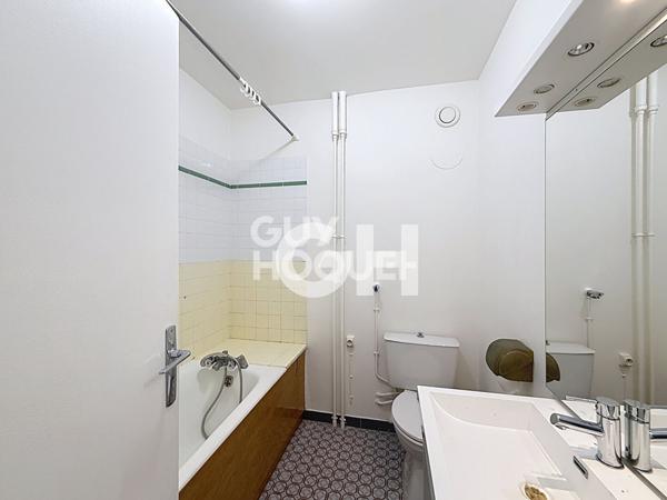 Charmant appartement avec PARKING - Place de la Réunion.