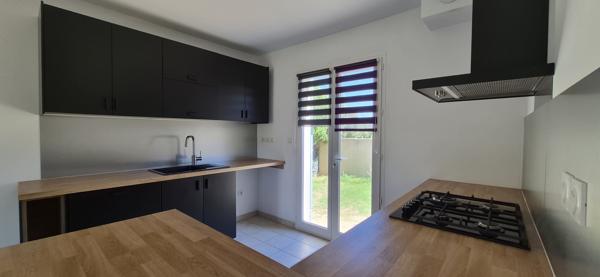 VILLA T4 avec terrasse deux jardins et garage