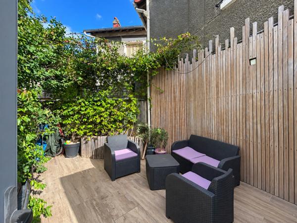 VILLEBON-SUR-YVETTE - MAISON DE TYPE F2+ - A LOUER - TERRASSE PRIVÉE