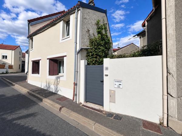 VILLEBON-SUR-YVETTE - MAISON DE TYPE F2+ - A LOUER - TERRASSE PRIVÉE