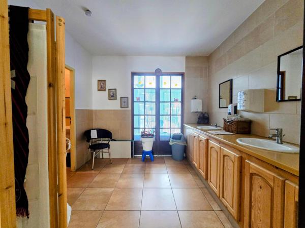 Murs + Fonds de Commerce – Immeuble Mixte 560 m²