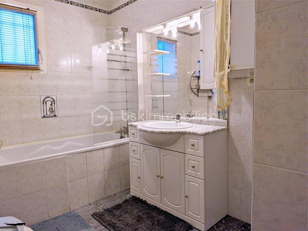 Maison de village de 412 m²