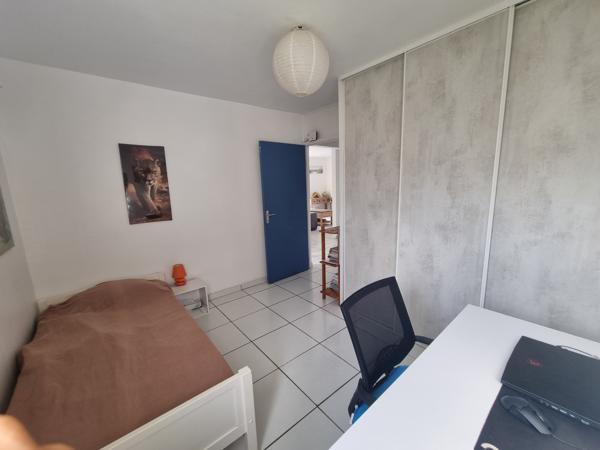 APPARTEMENT T4 AU BOURG DE PETIT BOURG