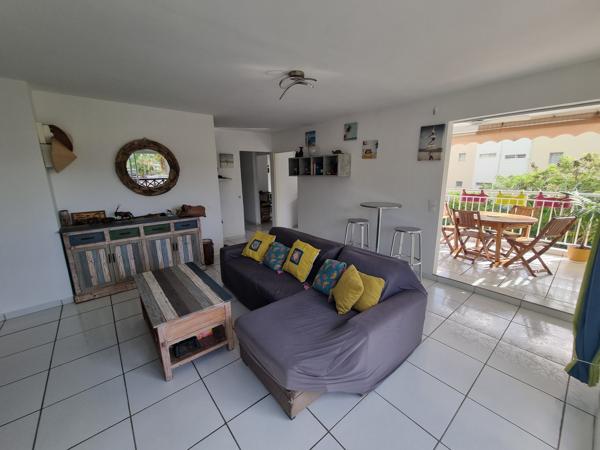 APPARTEMENT T4 AU BOURG DE PETIT BOURG