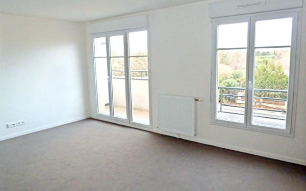 Appartement à vendre    2 pièces •  Vauréal