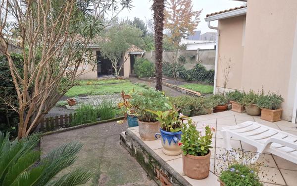 Maison à louer    5 pièces •  Mérignac