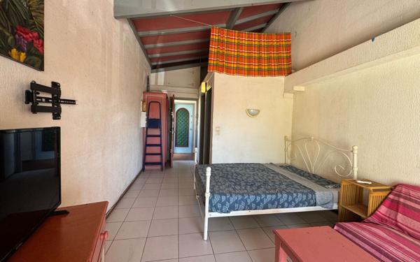 Appartement à vendre    1 pièce • 18,75 m2 Saint-François