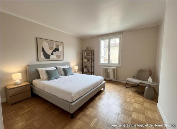 Rare, maison en plein centre de Pernes-les-Fontaines