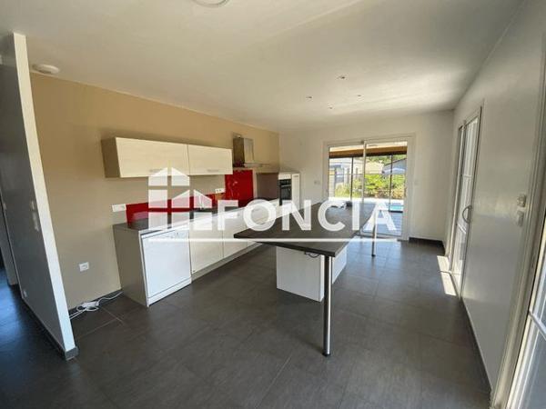 Location Maison 5 pièces 135 m² - 116 avenue des sycomores St Pierre Du Mont 40280