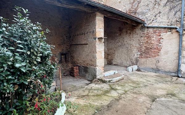 Maison à vendre    3 pièces •  Montmorillon