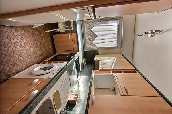 Appartement Courbevoie 2 pièces 47.82m2 - 1 437.99 € CC - Meublé