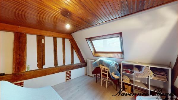 Maison de charme avec 5 chambres proche des commerces et des écoles – 200 000€